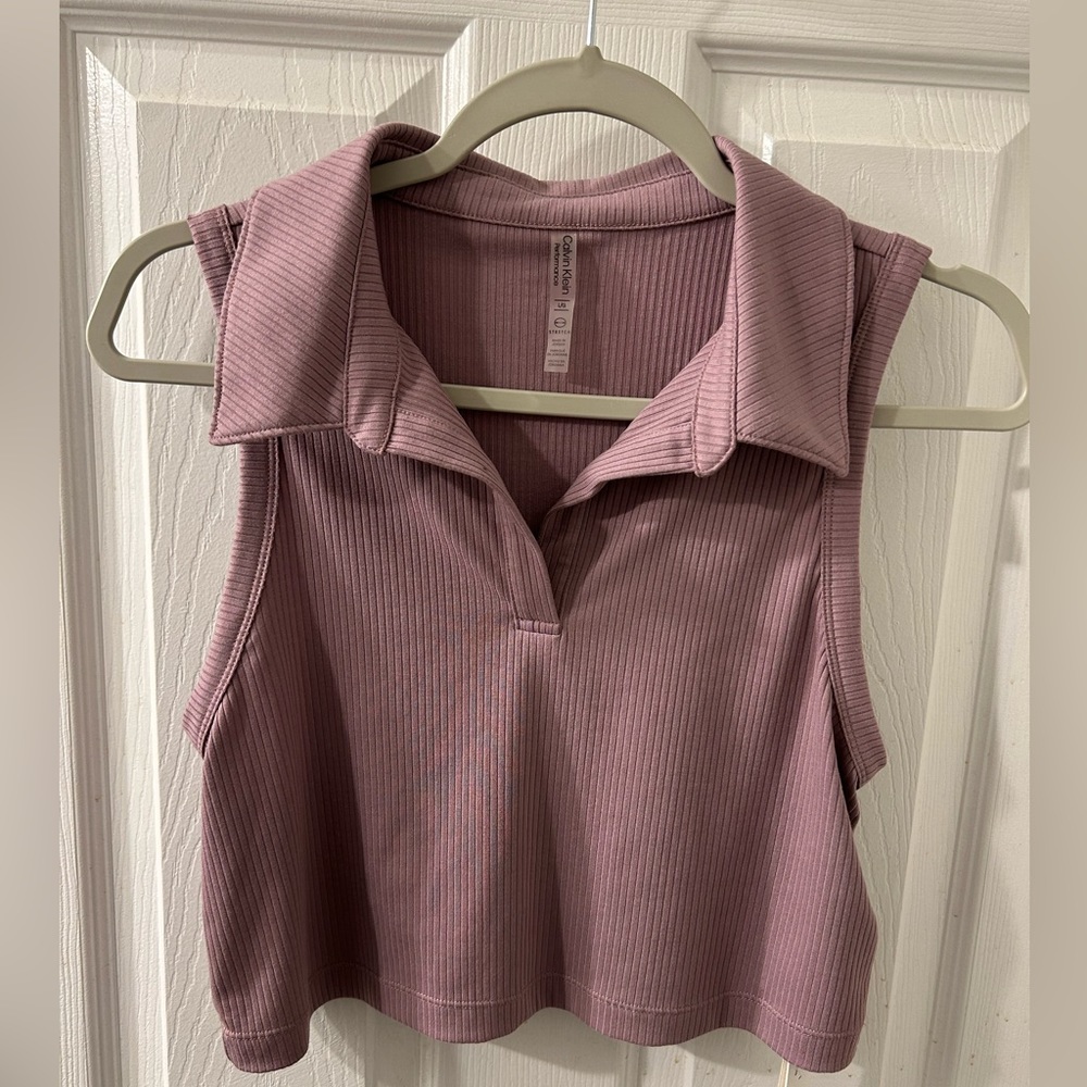 CALVIN KLEIN PERFORMANCE CROP TOP SIZE L